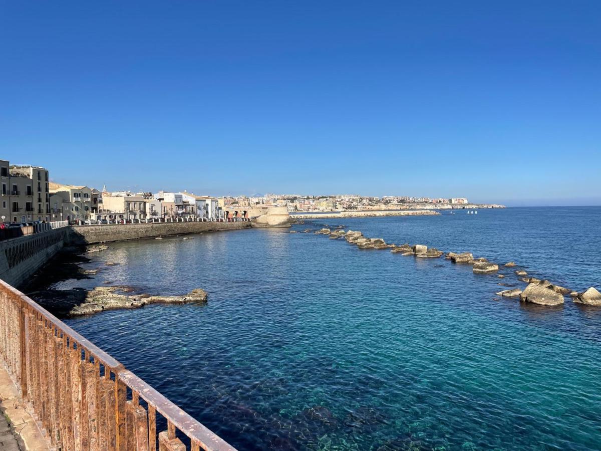 Oikia Sea Daire Siraküza Dış mekan fotoğraf